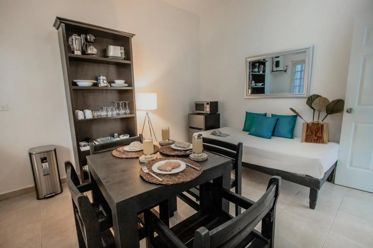 Nasim Condo Hotel Con Acceso Beach Club Gratis, Metros 5Th Avenida Playa del Carmen 3*,  Mexico